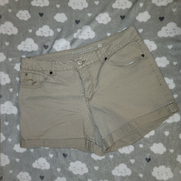 Faded Glory cuffed khaki shorts womens size 14 - Picture 1 of 2